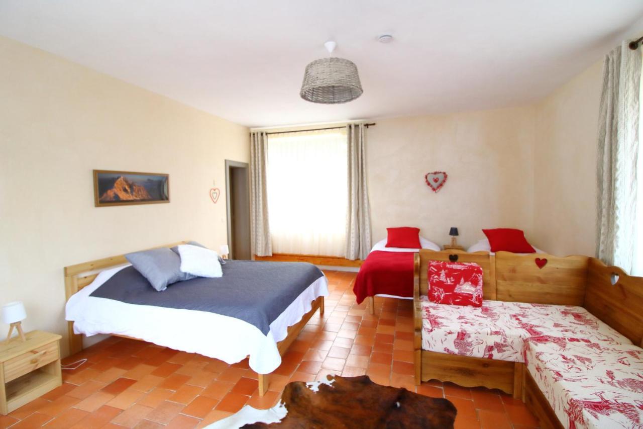 Le Moulin Des Olirics Villa Саланш Екстериор снимка
