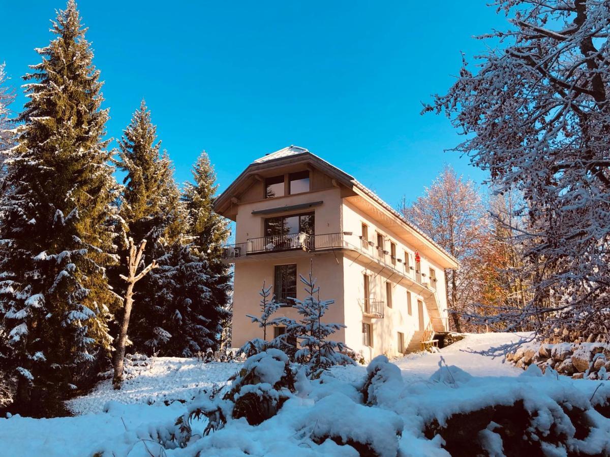 Le Moulin Des Olirics Villa Саланш Екстериор снимка