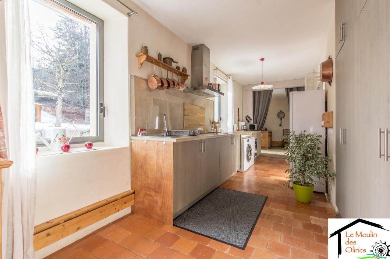 Le Moulin Des Olirics Villa Саланш Екстериор снимка