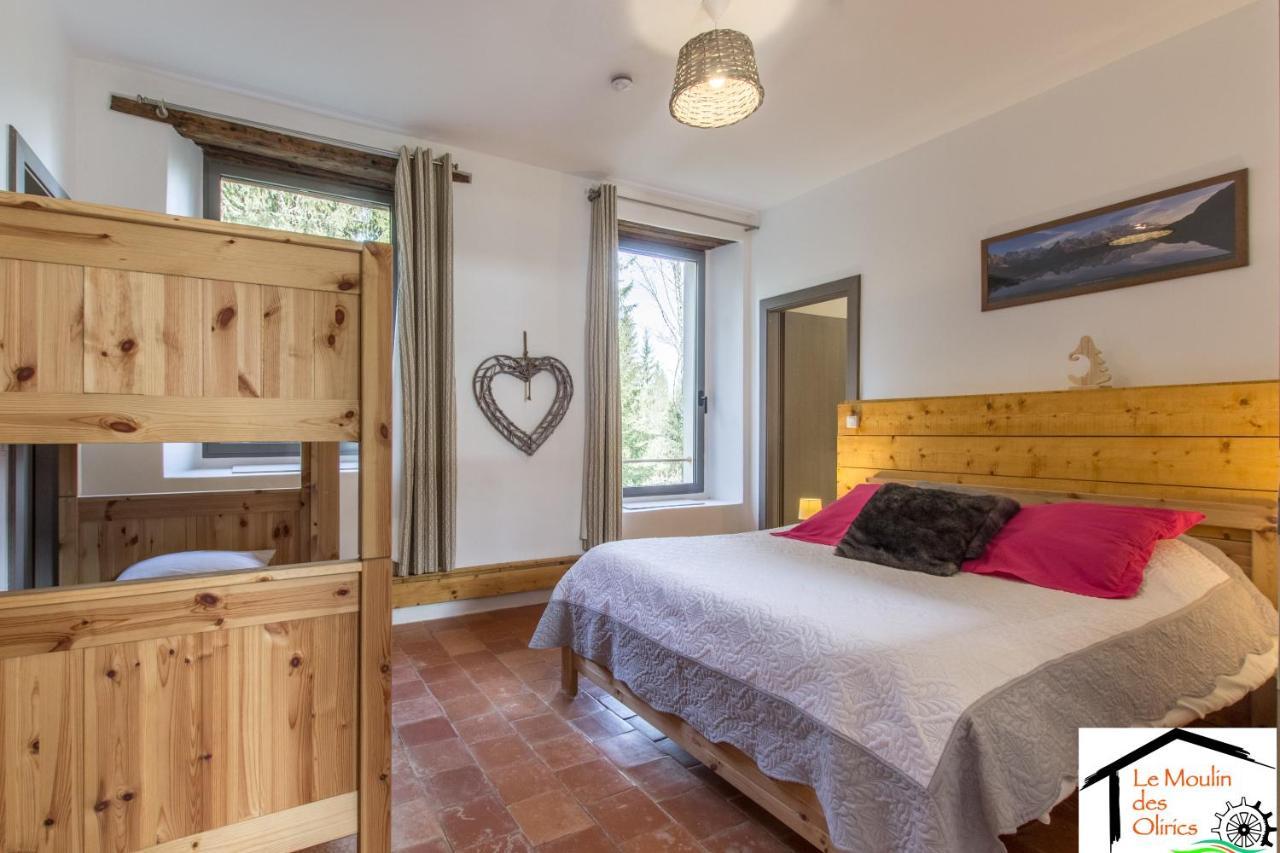 Le Moulin Des Olirics Villa Саланш Екстериор снимка